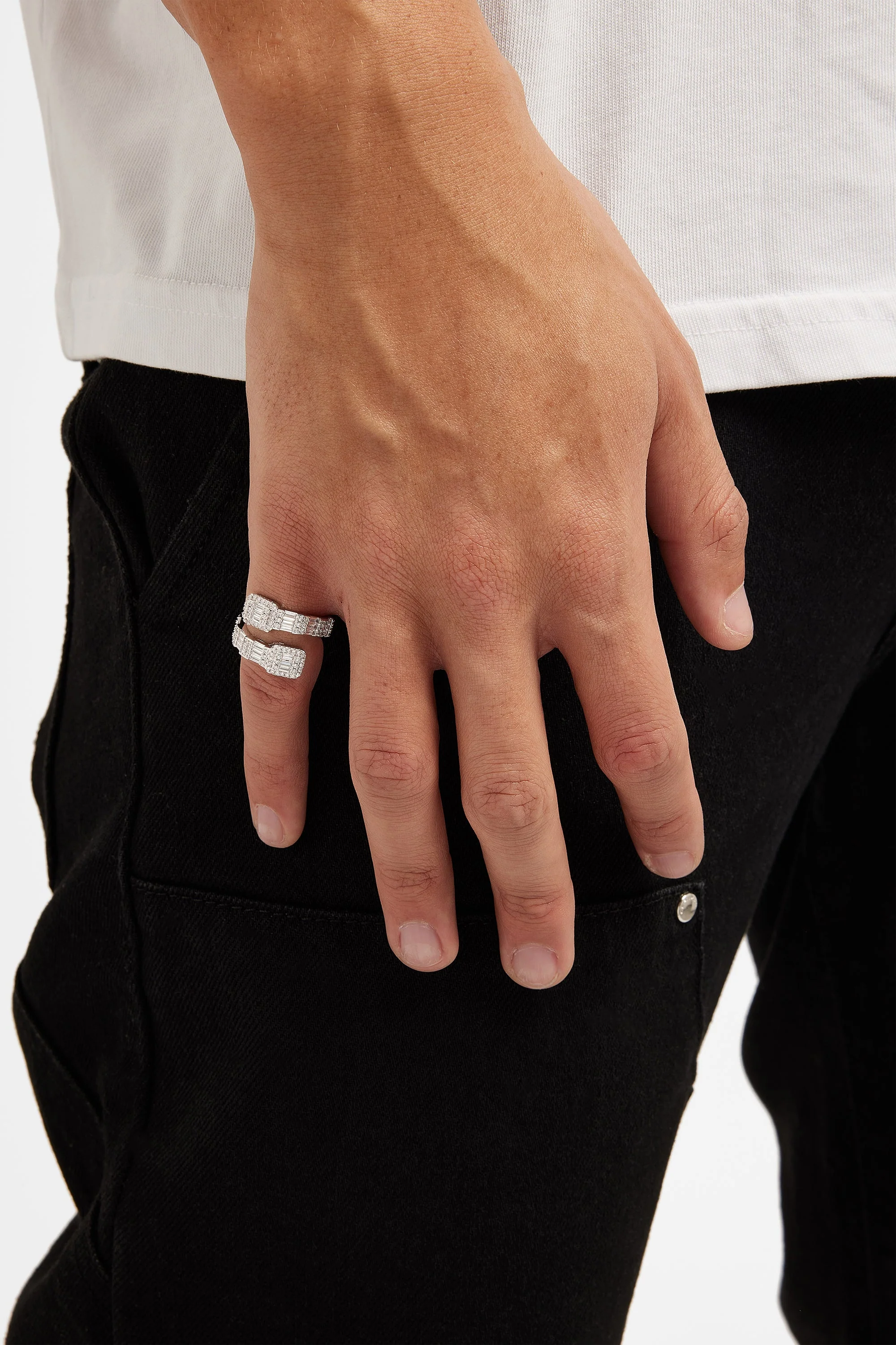 4mm Cluster Iced Ring - Image 2
