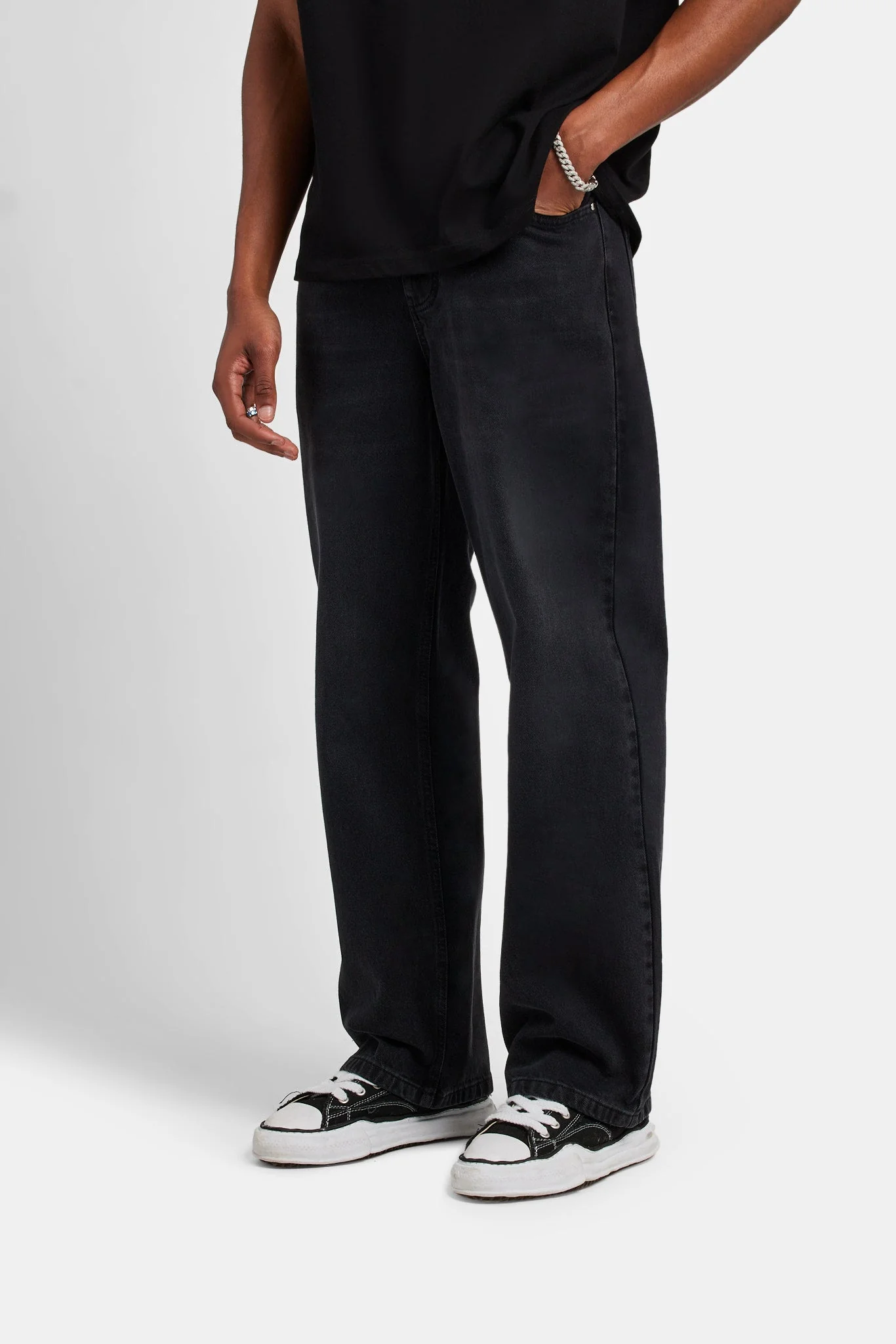 Baggy Fit Jeans - Washed Black - Image 3
