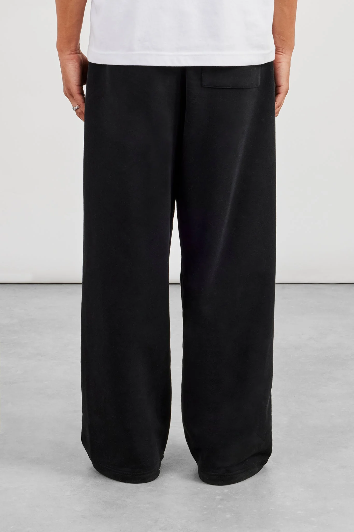 Baggy Fit Jogger - Black - Image 4
