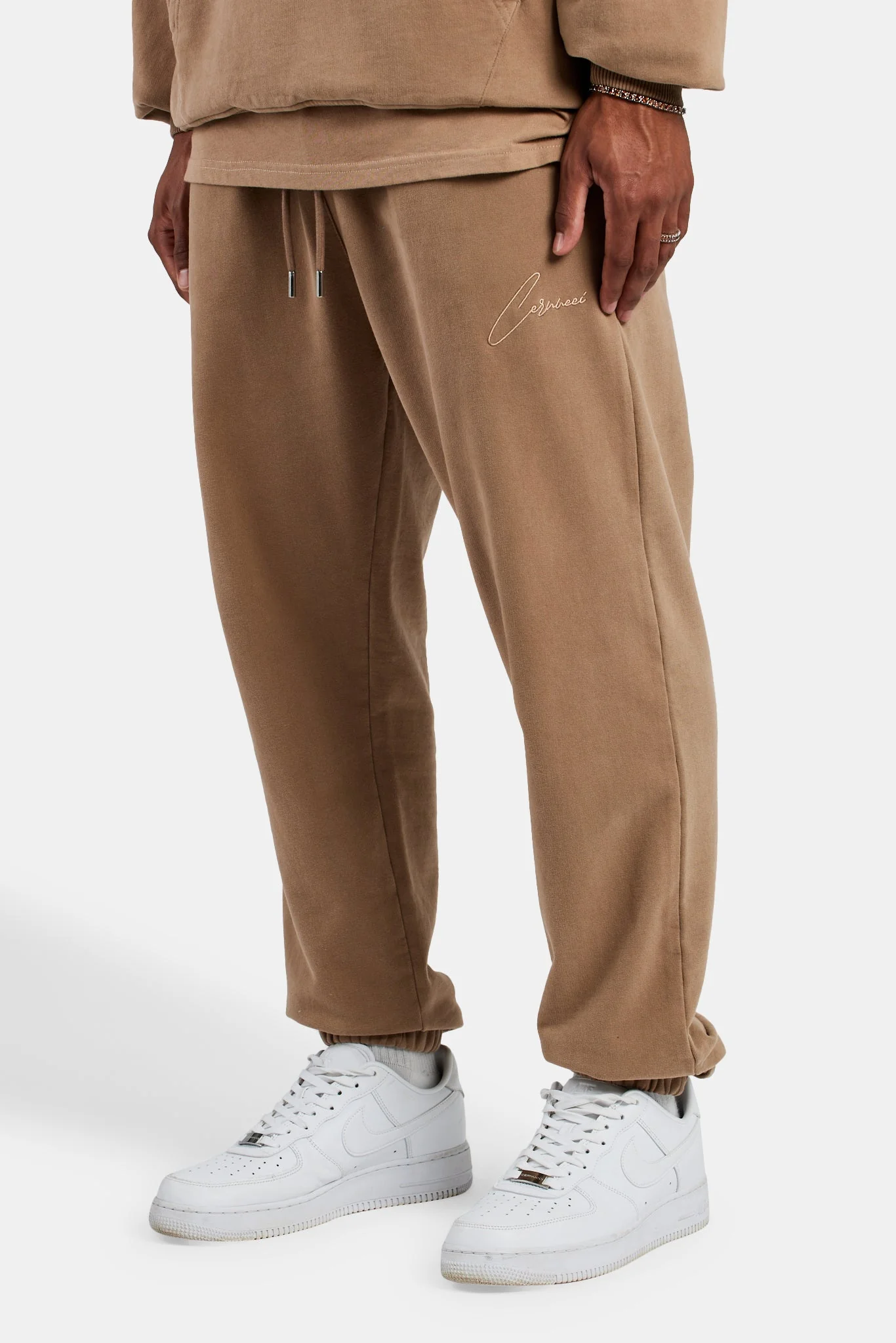 Cernucci Cuffed Jogger - Coffee - Image 3