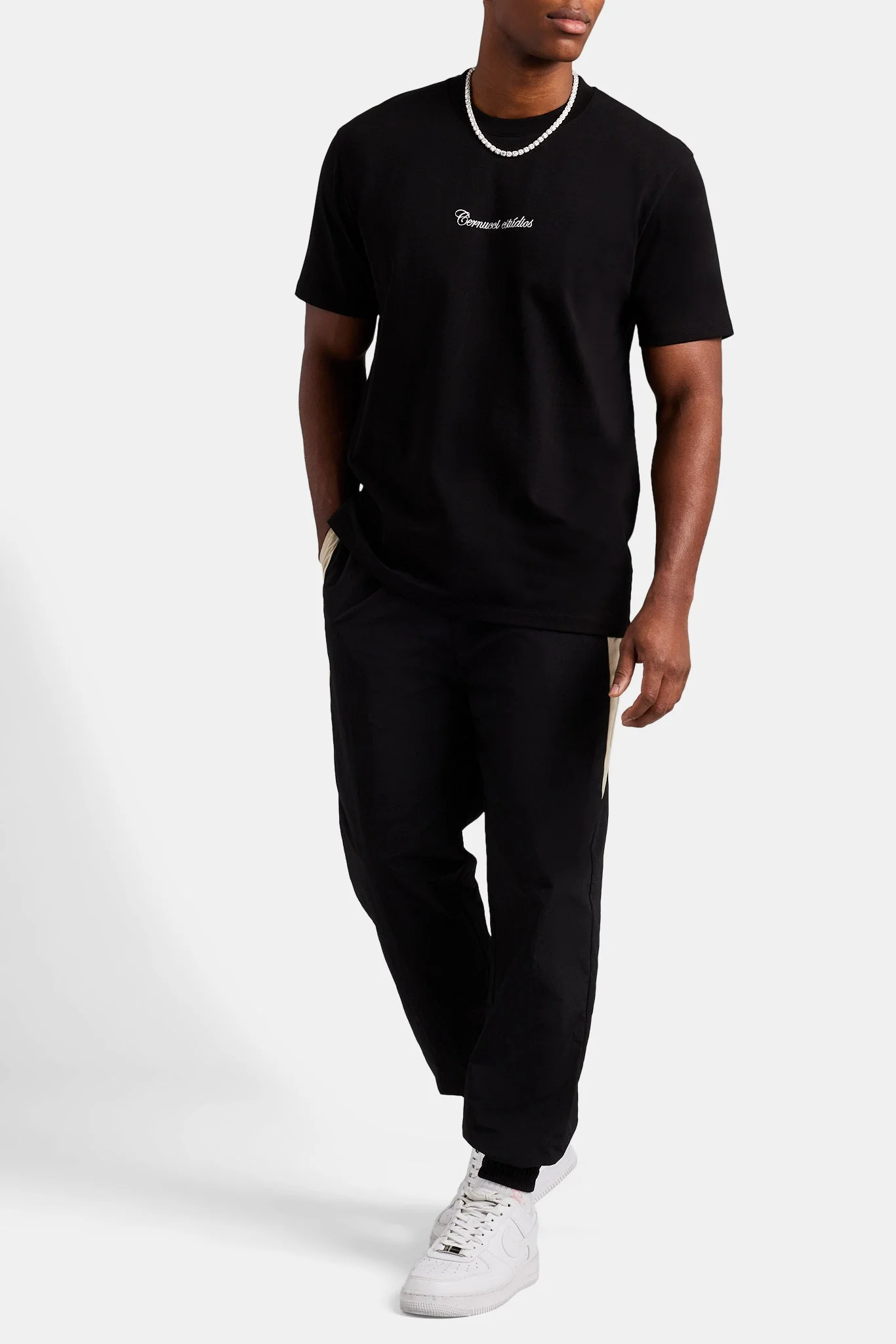 Cernucci Studios Embroidered T-Shirt - Black - Image 3