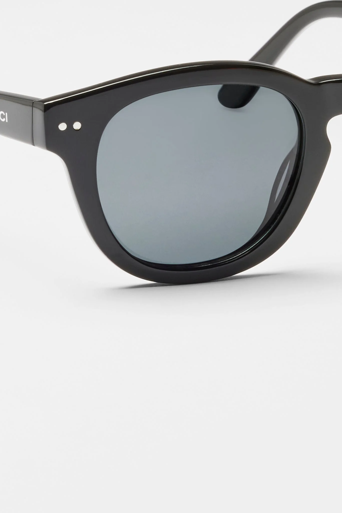 Chunky Rounded Acetate Frame Sunglasses - Black - Image 3