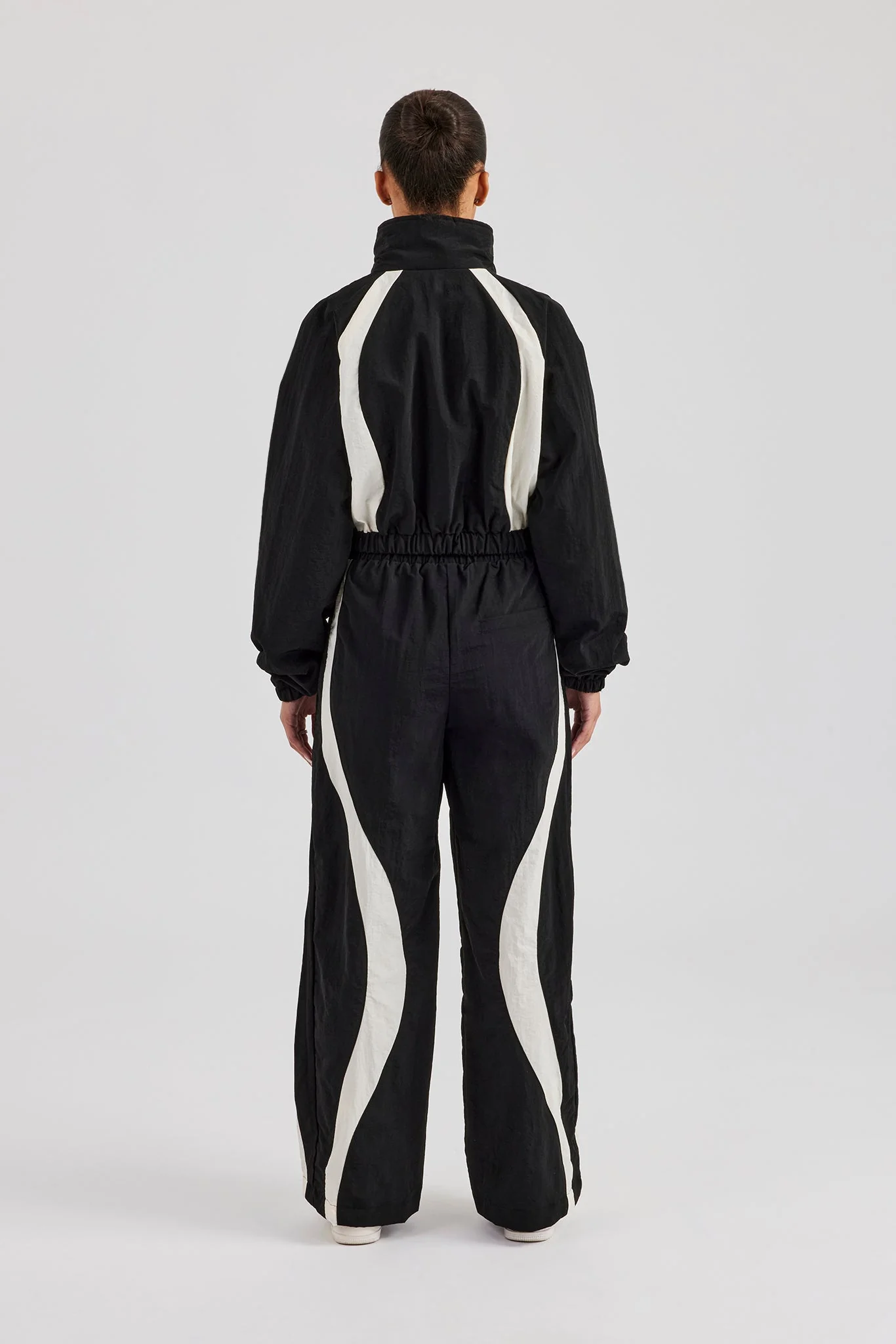 Contrast Panel Nylon Zip Through Tracksuit - Black - Image 4