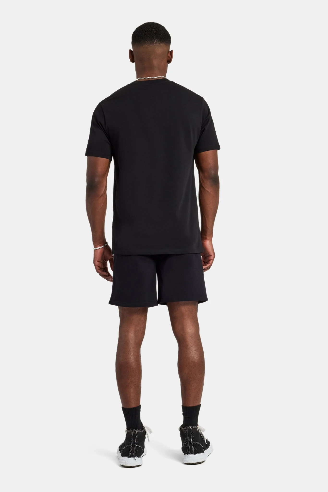 Embellished C T-Shirt & Short Set - Black - Image 3