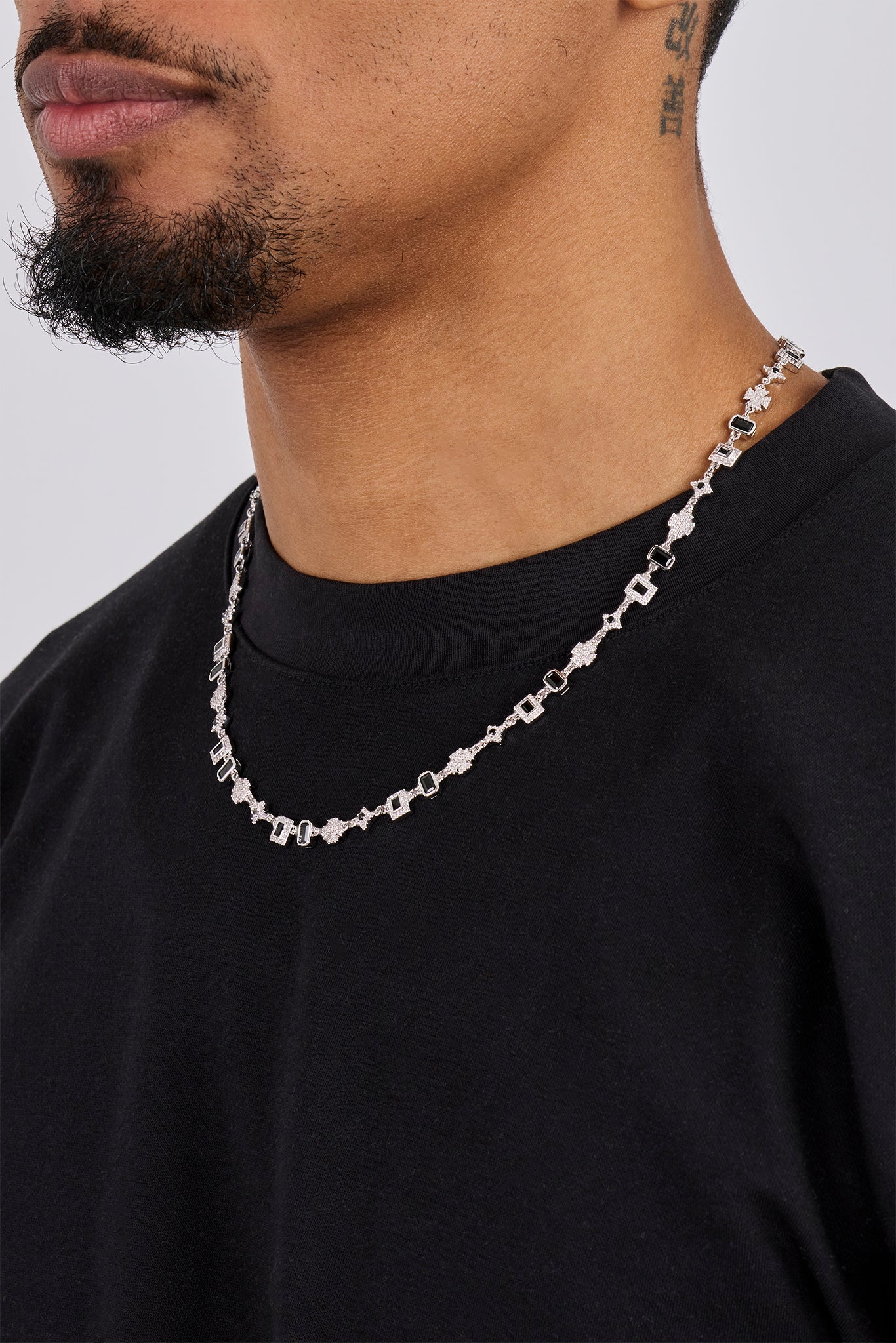 Iced Black Gemstone & Motif Chain - 6mm - White - Image 3