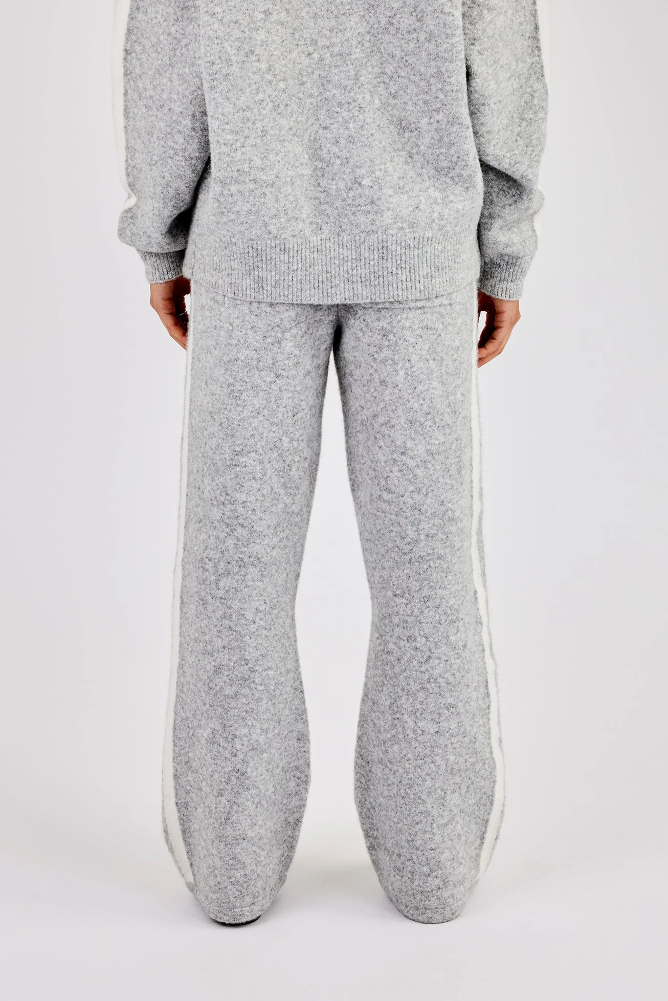 Knitted Stripe Wide Leg Jogger - Grey - Image 4