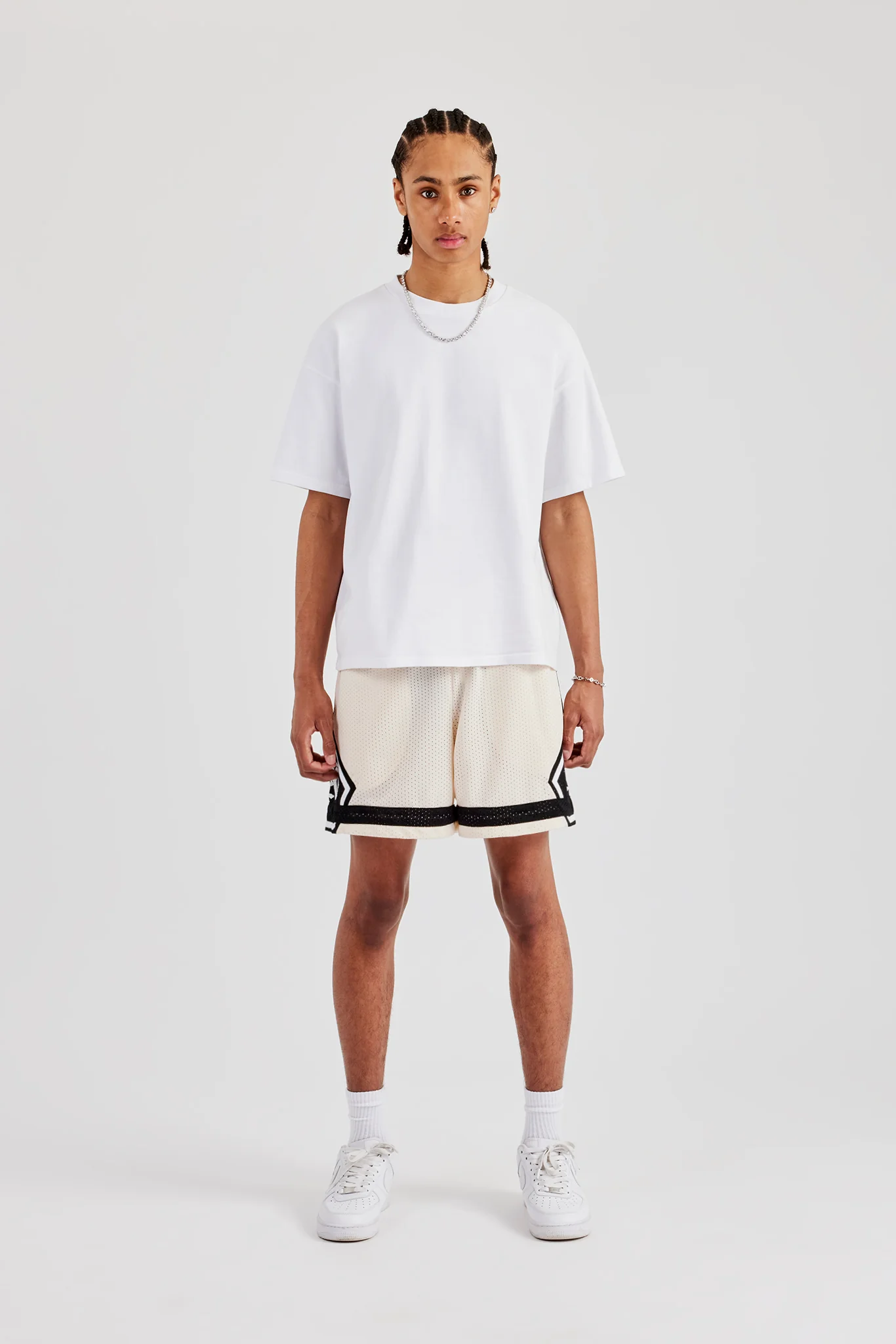 Logo Panelled Mesh Short - Off White - Image 4