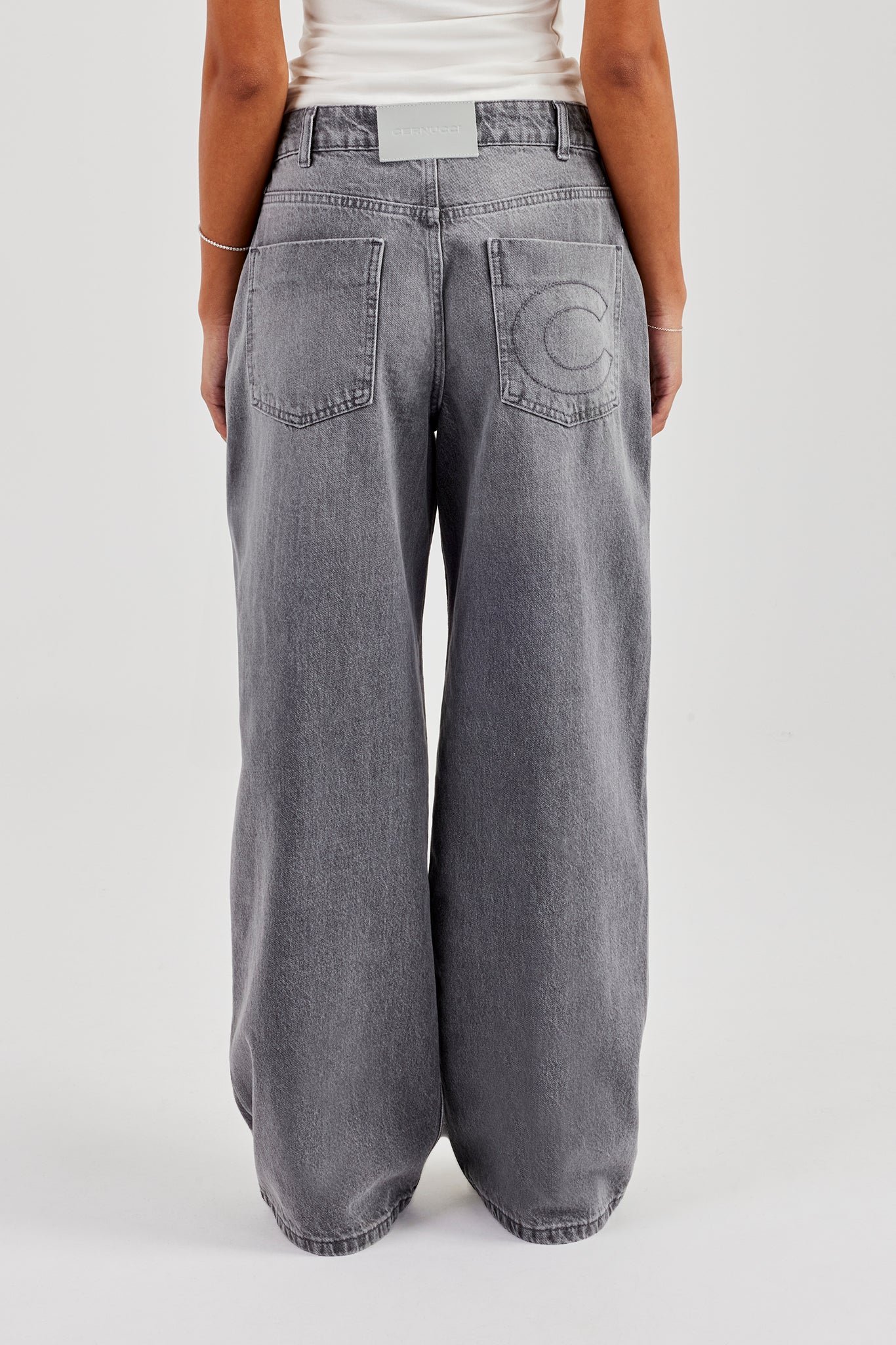 Low Rise Baggy Jean - Washed Grey - Image 4