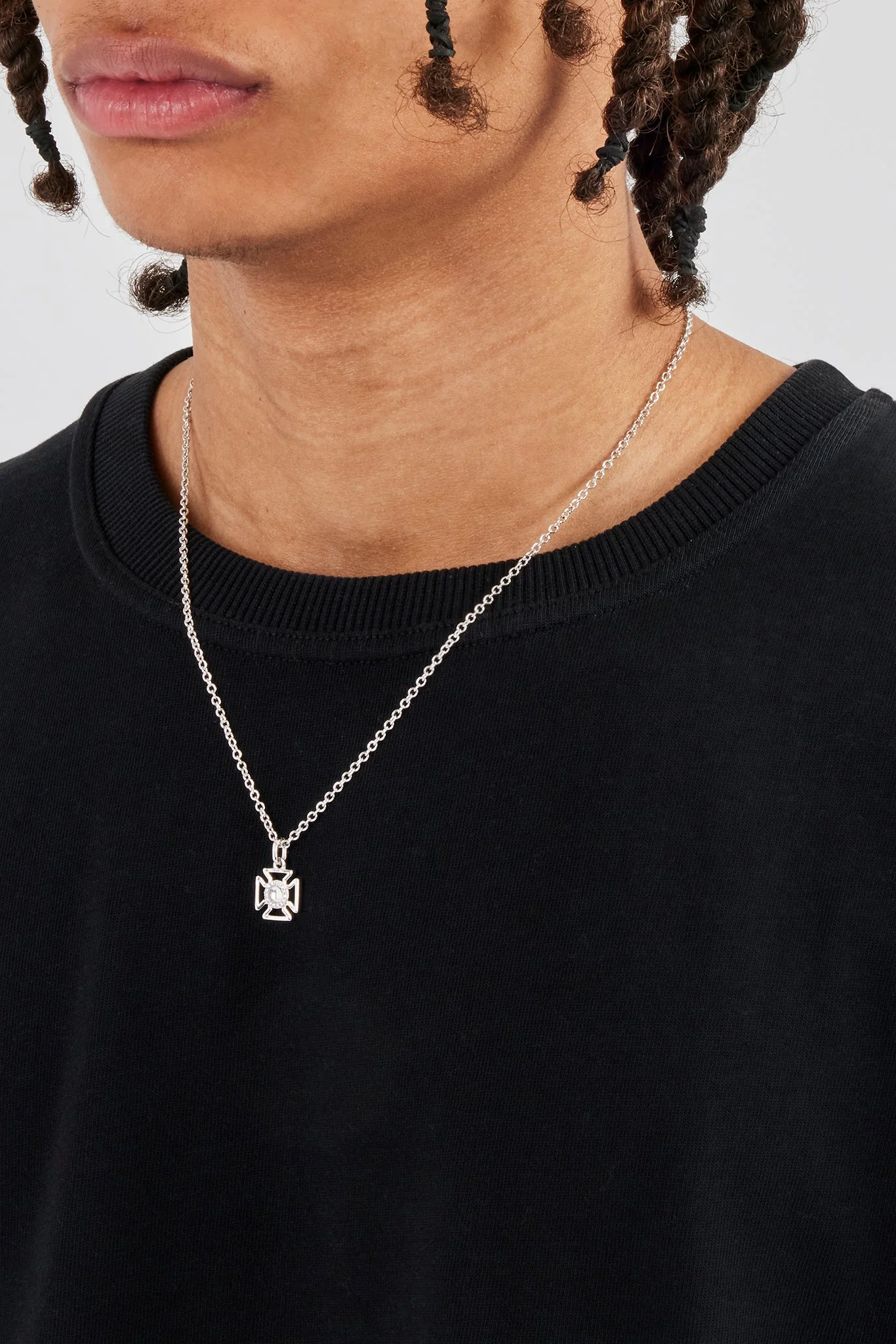 Micro Iced Outline Motif Necklace - 12mm - Image 3