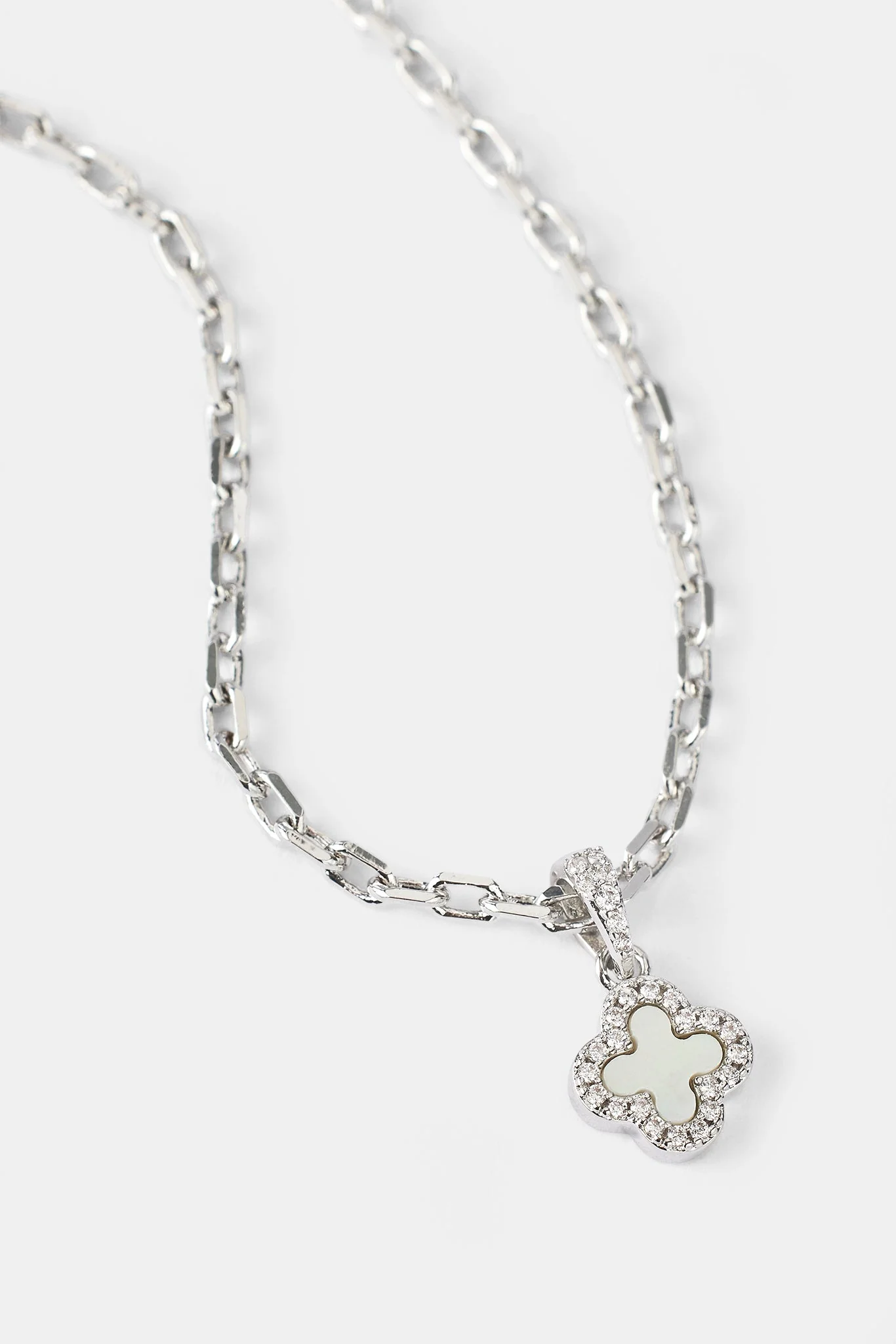 Mother Of Pearl Motif Rolo Necklace - 8mm - White - Image 3