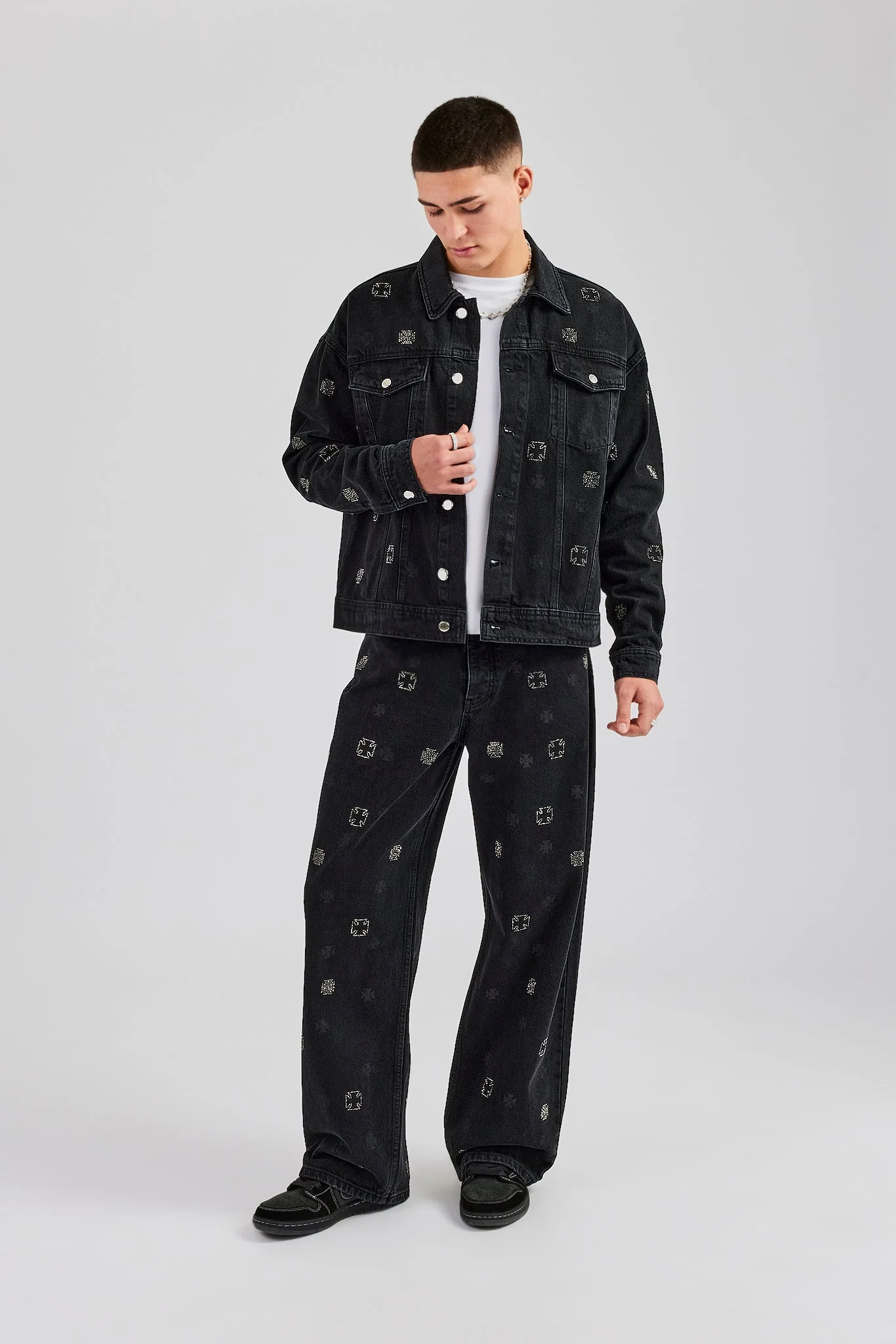 Motif Embellished Baggy Fit Jean - Washed Black - Image 2