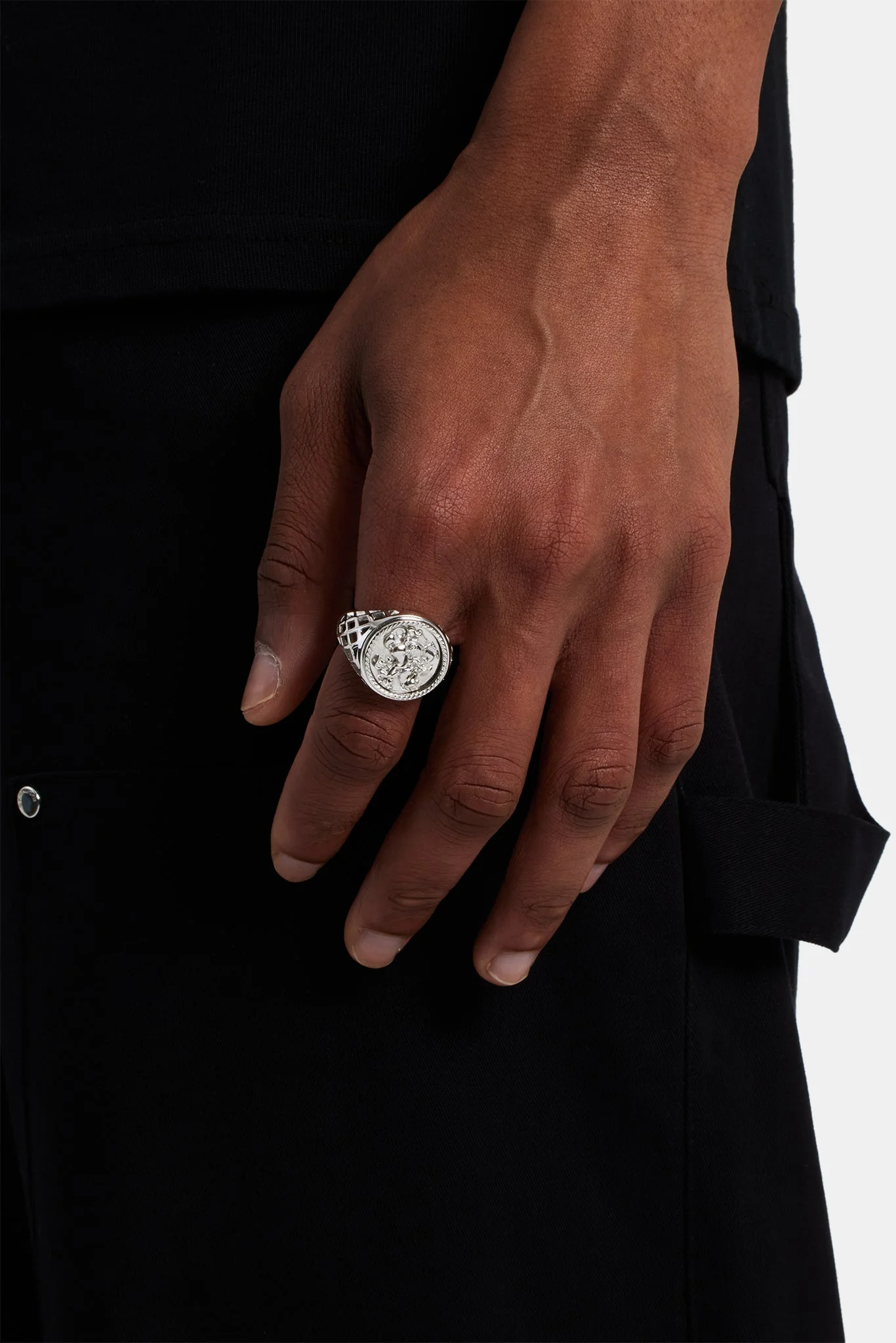 Polished Chariot Signet Ring - 20mm - Image 2