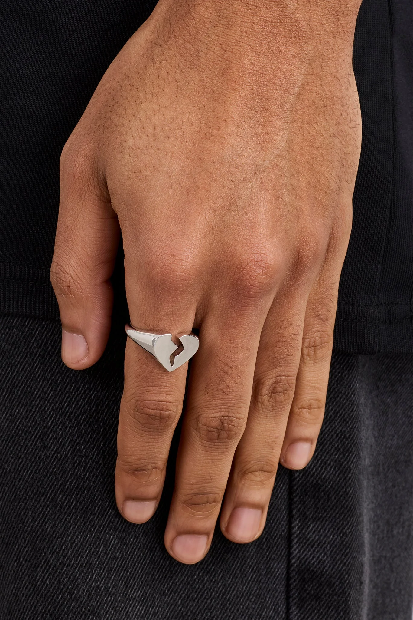Polished Heartbreak Ring - 15mm - White - Image 2