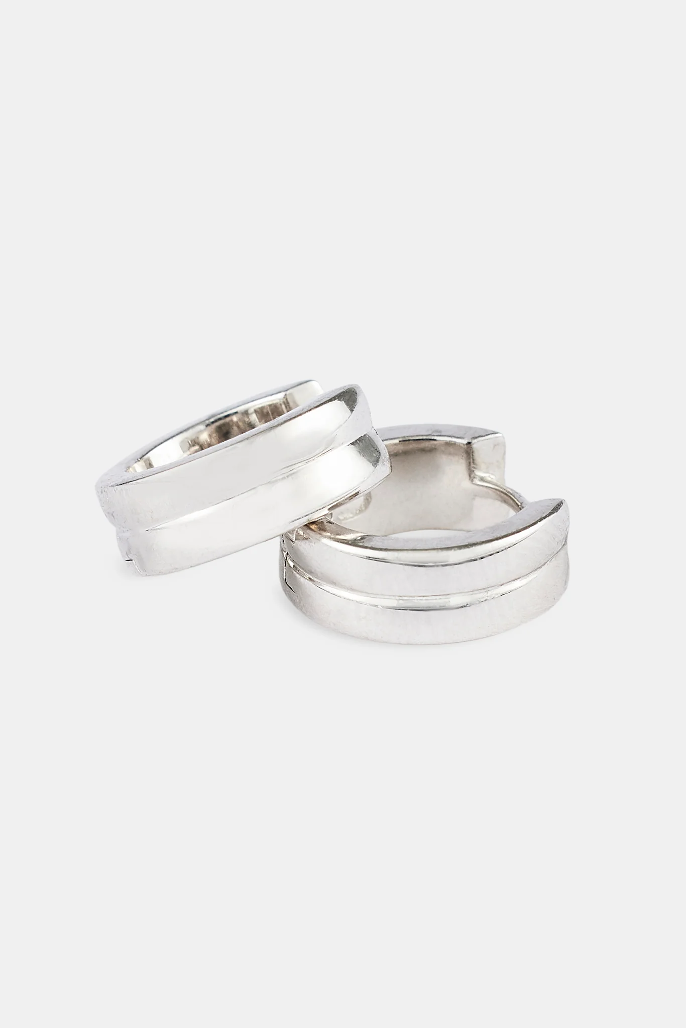 Polished Round Huggie Earrings - 10mm - Image 3