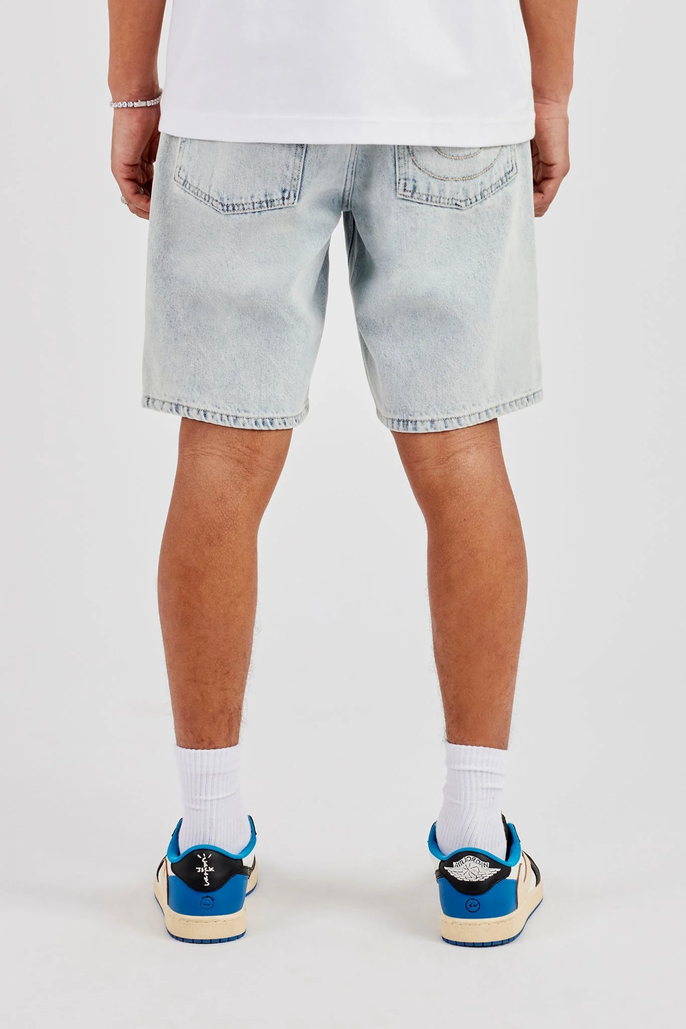 Relaxed Denim Jort - Ice Blue - Image 3
