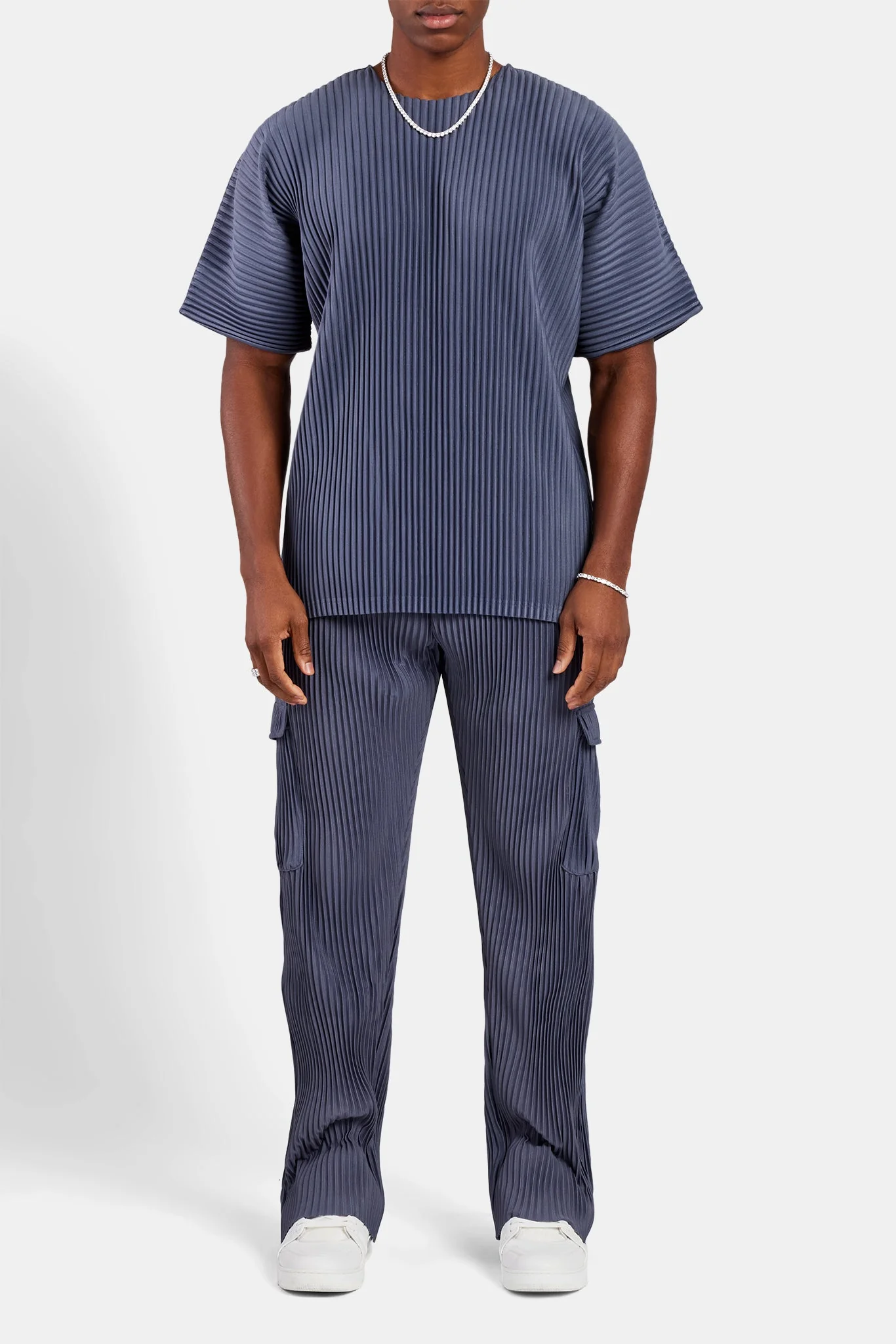 Relaxed Pleated Cargo Trouser - Dusty Blue - Image 3
