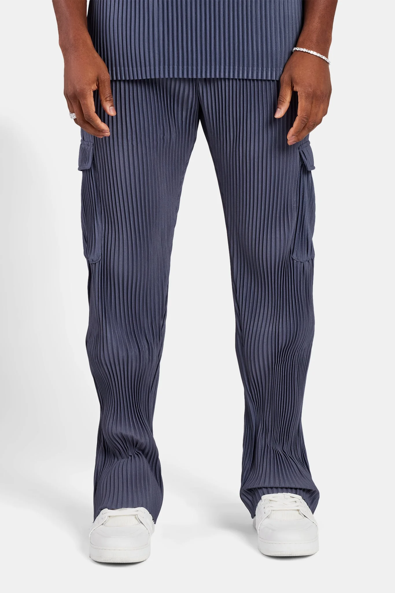 Relaxed Pleated Cargo Trouser - Dusty Blue - Image 5