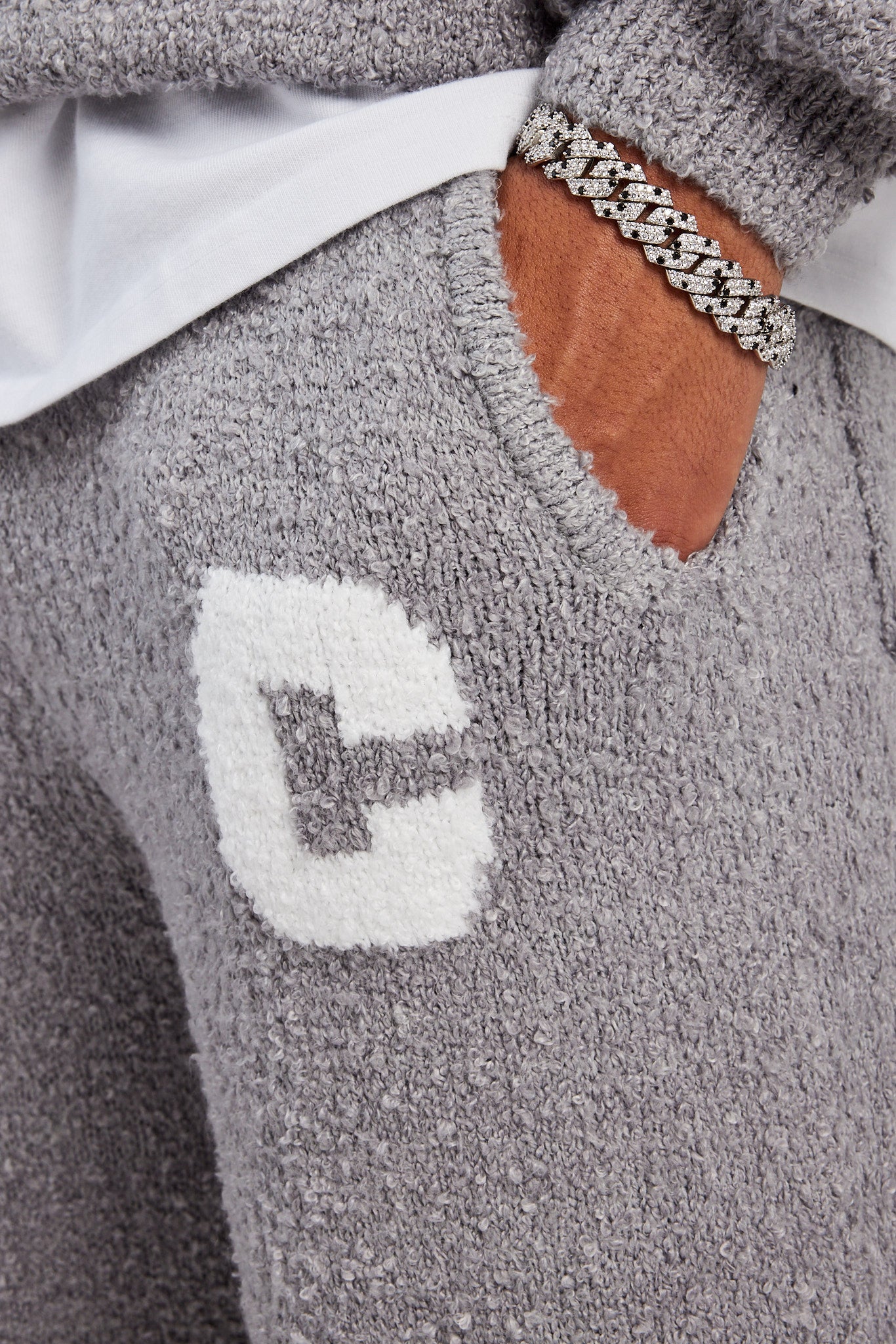 Textured Knitted Split Hem Jogger - Image 4