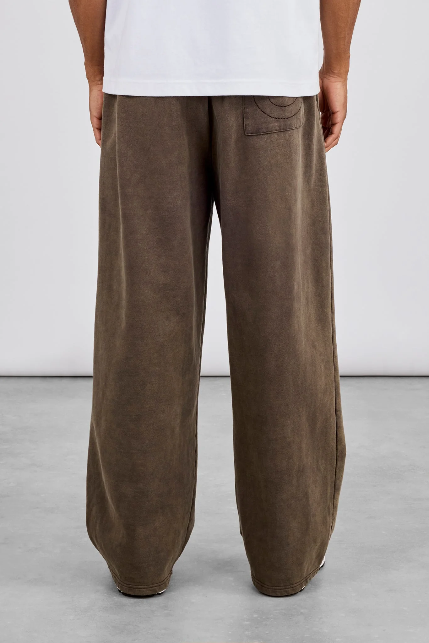 Washed Baggy Jogger - Brown - Image 3