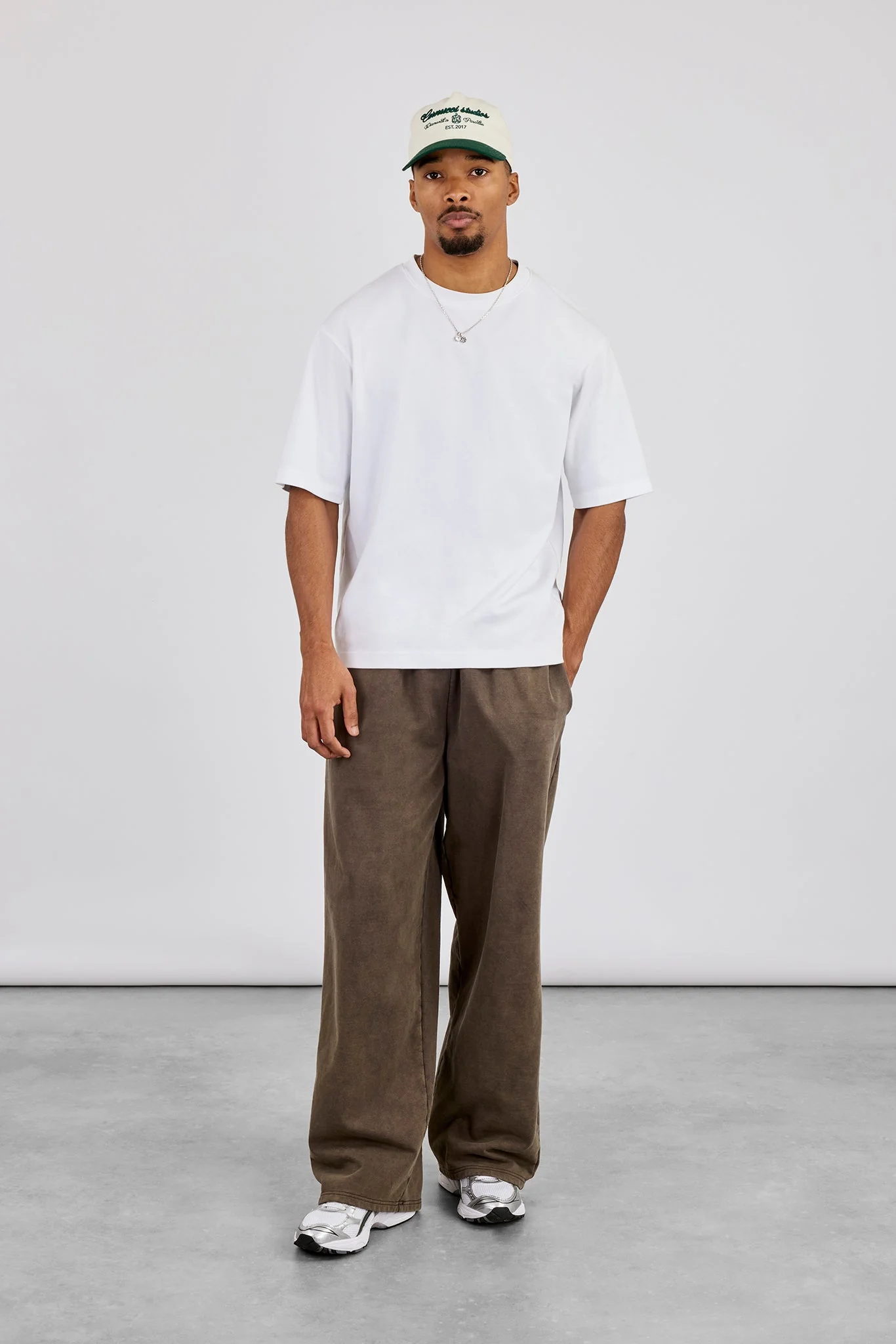 Washed Baggy Jogger - Brown - Image 4