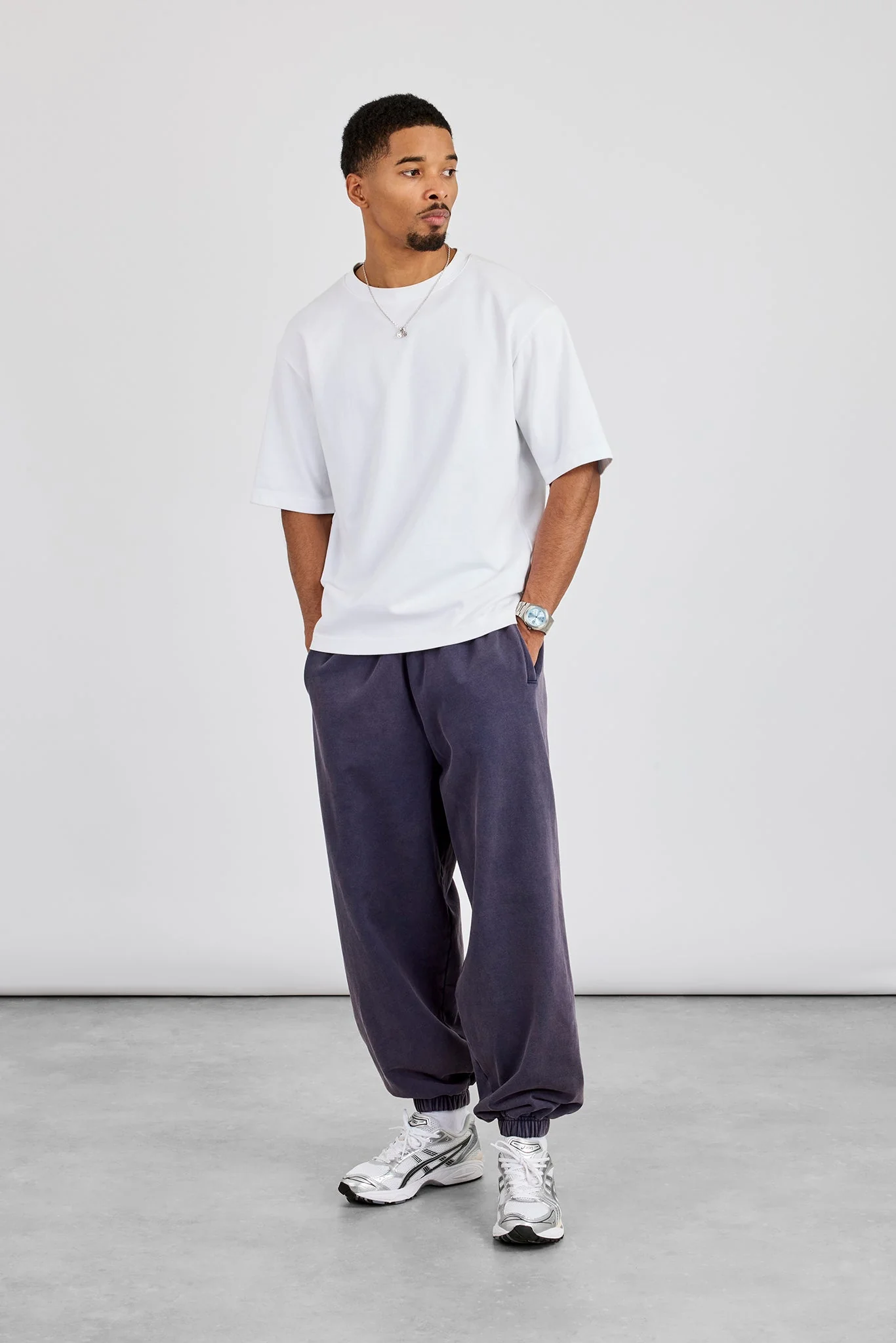 Washed Cuffed Jogger - Navy - Image 4