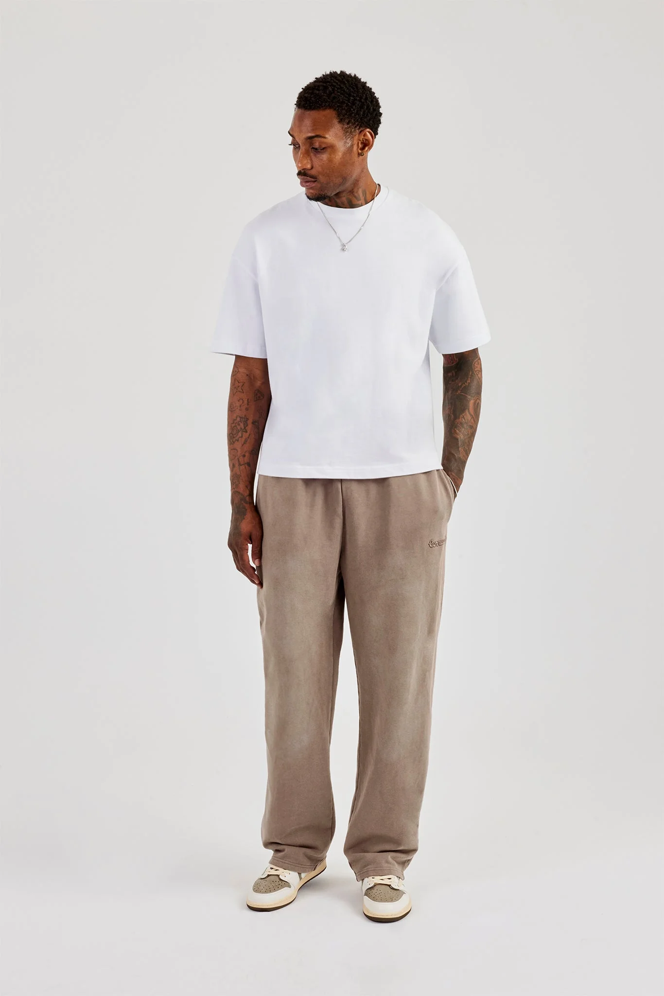 Washed Relaxed Jogger - Brown - Image 4