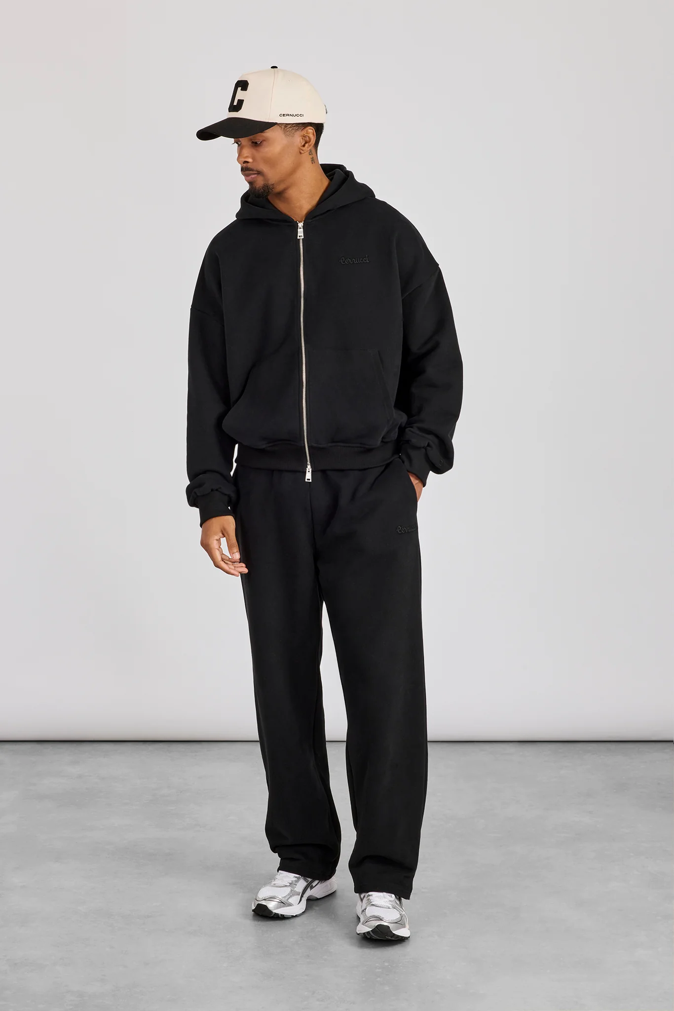 Zip Hoodie & Relaxed Jogger - Black - Image 4